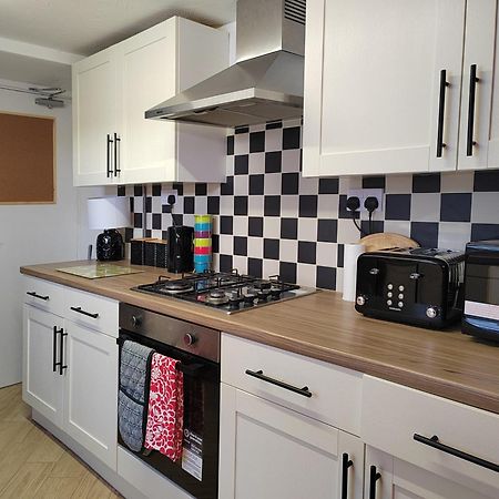 Granville 5Br Townhouse - Ideal For Groups, Families Or Contractors By Suitely Cheltenham Eksteriør billede