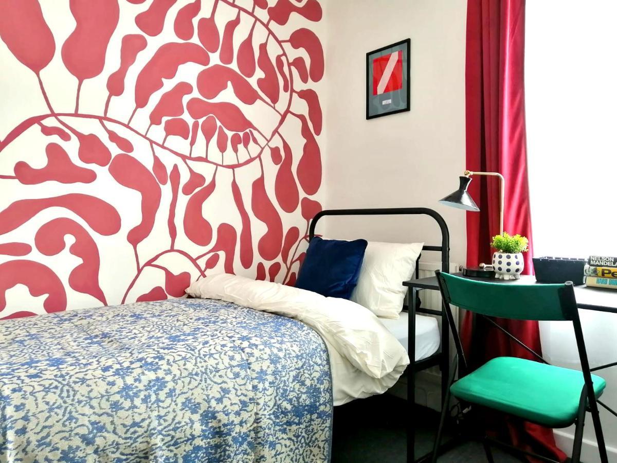 Granville 5Br Townhouse - Ideal For Groups, Families Or Contractors By Suitely Cheltenham Eksteriør billede