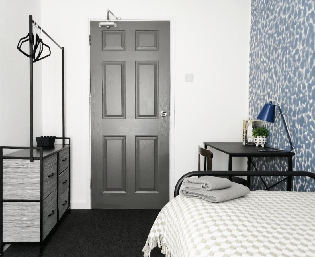Granville 5Br Townhouse - Ideal For Groups, Families Or Contractors By Suitely Cheltenham Eksteriør billede